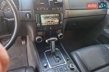 Позашляховик / Кросовер Volkswagen Touareg 2008 в Тячеві