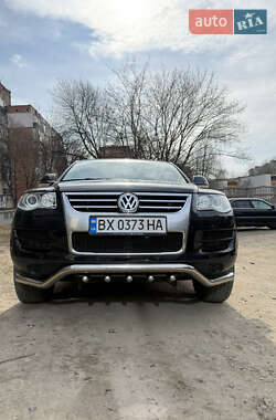 Внедорожник / Кроссовер Volkswagen Touareg 2007 в Хмельницком