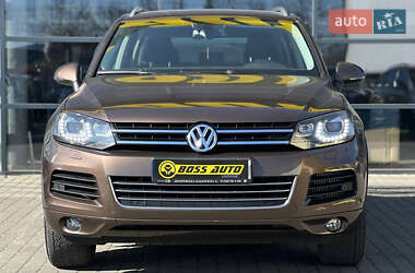 Внедорожник / Кроссовер Volkswagen Touareg 2013 в 