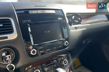 Внедорожник / Кроссовер Volkswagen Touareg 2013 в 