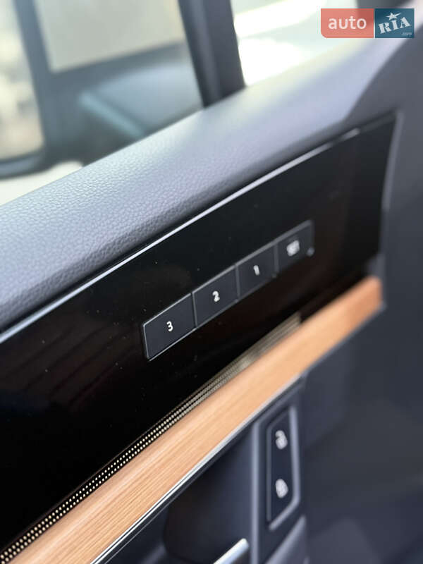 Внедорожник / Кроссовер Volkswagen Touareg 2018 в Киеве