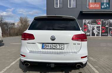 Позашляховик / Кросовер Volkswagen Touareg 2012 в Хмельницькому