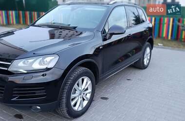 Позашляховик / Кросовер Volkswagen Touareg 2014 в Вінниці