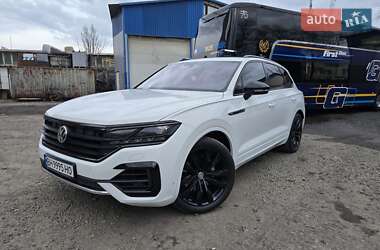 Внедорожник / Кроссовер Volkswagen Touareg 2019 в Одессе