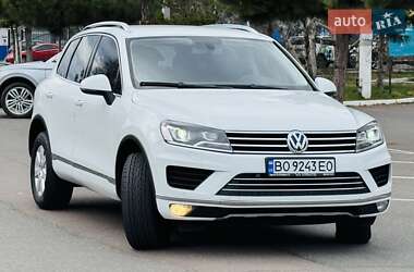 Внедорожник / Кроссовер Volkswagen Touareg 2015 в Одессе