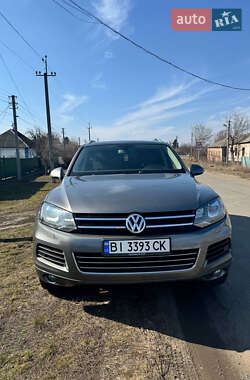 Позашляховик / Кросовер Volkswagen Touareg 2011 в Котельві