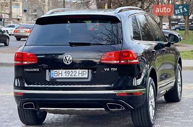 Позашляховик / Кросовер Volkswagen Touareg 2017 в Одесі