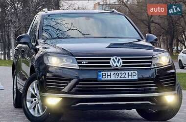 Внедорожник / Кроссовер Volkswagen Touareg 2017 в Одессе