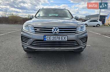 Внедорожник / Кроссовер Volkswagen Touareg 2015 в Черновцах