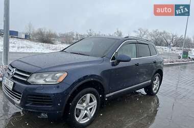 Позашляховик / Кросовер Volkswagen Touareg 2013 в Стрию