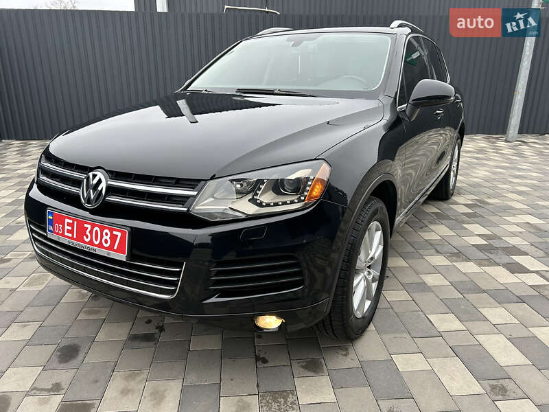 Внедорожник / Кроссовер Volkswagen Touareg 2013 в Полтаве