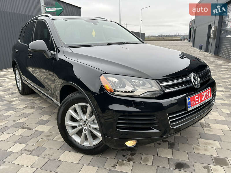 Внедорожник / Кроссовер Volkswagen Touareg 2013 в Полтаве