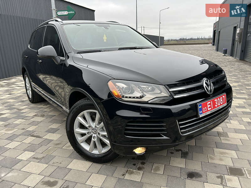 Внедорожник / Кроссовер Volkswagen Touareg 2013 в Полтаве