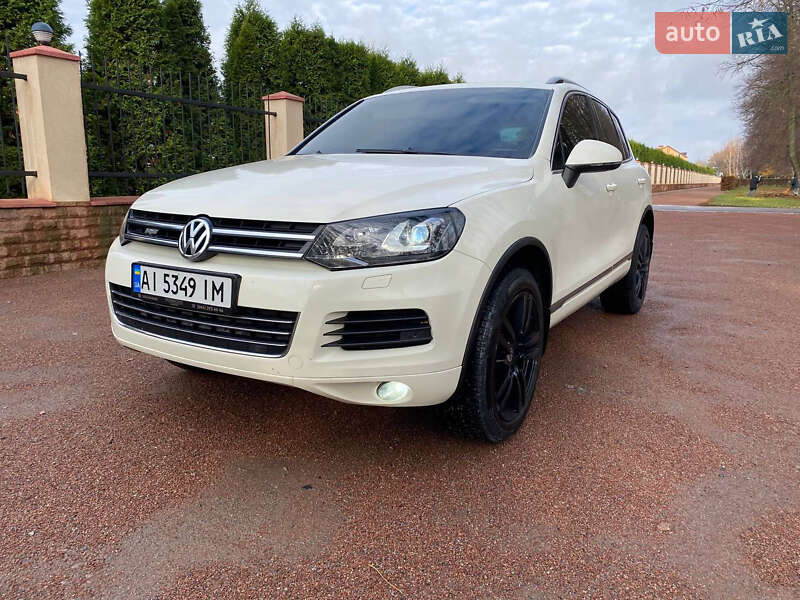 Позашляховик / Кросовер Volkswagen Touareg 2011 в Василькові