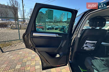 Внедорожник / Кроссовер Volkswagen Touareg 2014 в 