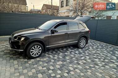 Внедорожник / Кроссовер Volkswagen Touareg 2016 в 