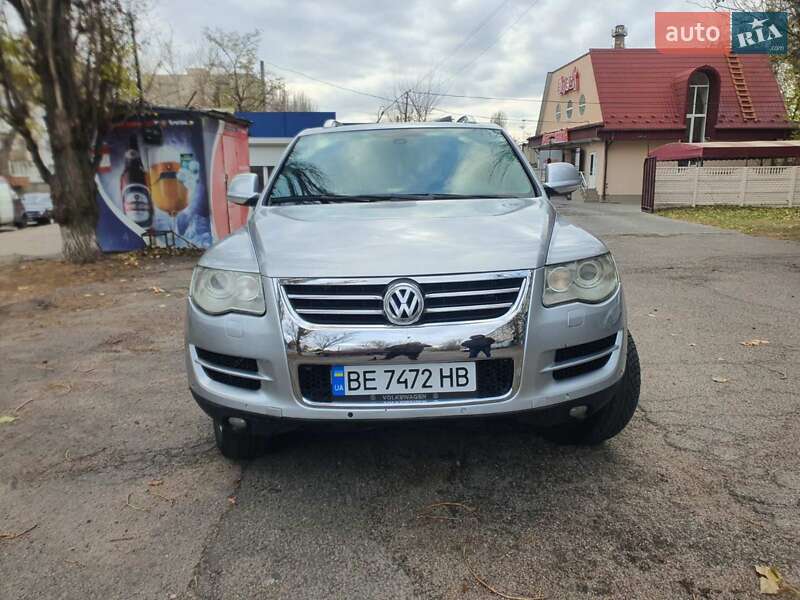 Внедорожник / Кроссовер Volkswagen Touareg 2008 в Николаеве