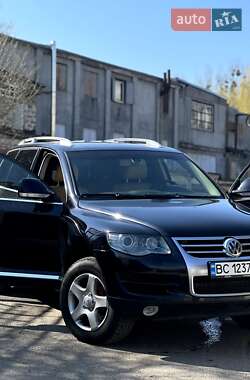 Внедорожник / Кроссовер Volkswagen Touareg 2008 в 