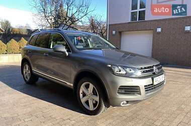 Внедорожник / Кроссовер Volkswagen Touareg 2013 в 