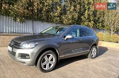 Внедорожник / Кроссовер Volkswagen Touareg 2013 в 