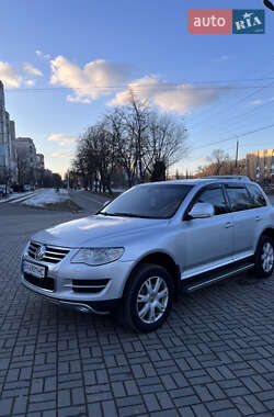 Позашляховик / Кросовер Volkswagen Touareg 2008 в 