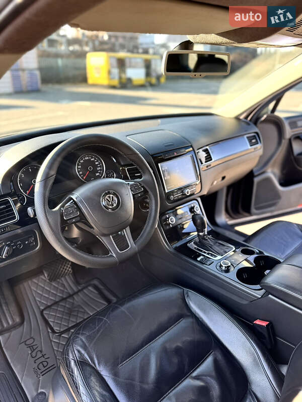 Позашляховик / Кросовер Volkswagen Touareg 2011 в Ужгороді фото 6 Позашляховик / Кросовер Volkswagen Touareg 2011 в Ужгороді