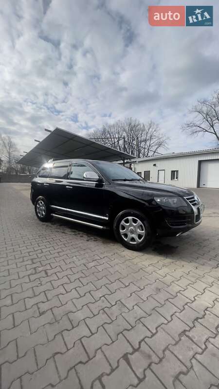 Внедорожник / Кроссовер Volkswagen Touareg 2007 в Сумах