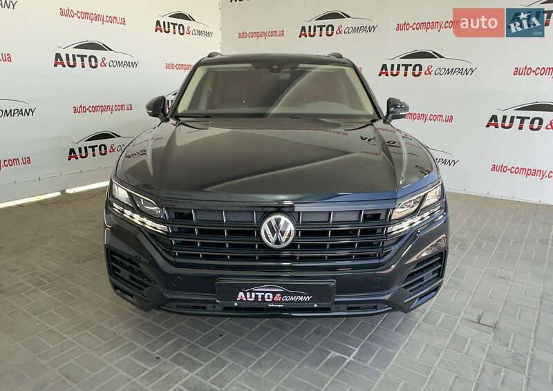Позашляховик / Кросовер Volkswagen Touareg 2019 в Львові