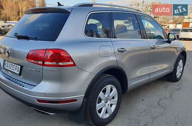 Внедорожник / Кроссовер Volkswagen Touareg 2017 в 