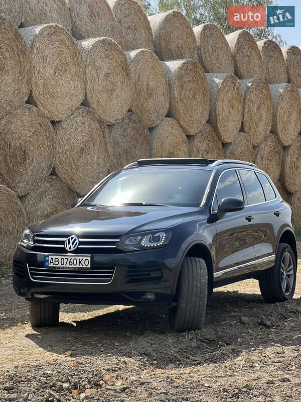 Внедорожник / Кроссовер Volkswagen Touareg 2012 в Шаргороде