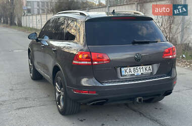 Внедорожник / Кроссовер Volkswagen Touareg 2012 в 
