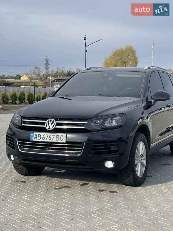 Внедорожник / Кроссовер Volkswagen Touareg 2010 в Виннице