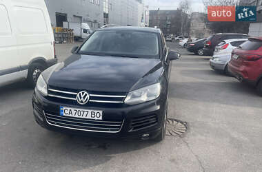 Внедорожник / Кроссовер Volkswagen Touareg 2012 в 