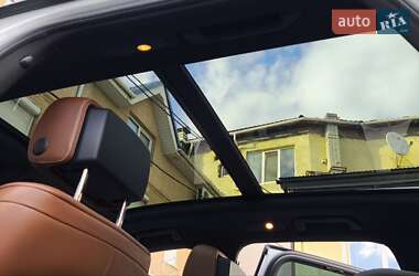 Внедорожник / Кроссовер Volkswagen Touareg 2014 в 