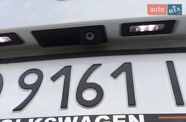 Внедорожник / Кроссовер Volkswagen Touareg 2014 в 