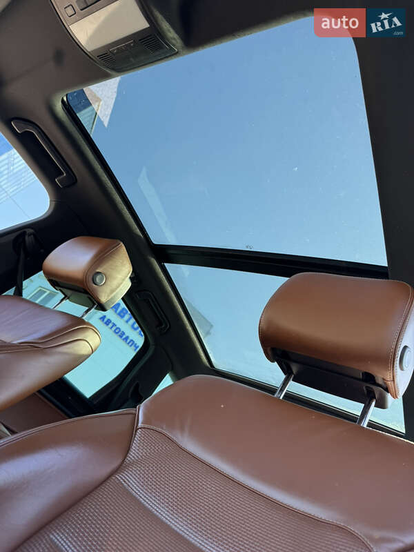 Внедорожник / Кроссовер Volkswagen Touareg 2013 в Тернополе