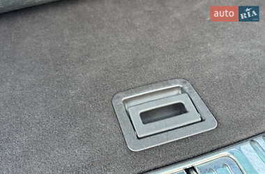 Внедорожник / Кроссовер Volkswagen Touareg 2012 в 