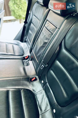Внедорожник / Кроссовер Volkswagen Touareg 2011 в 