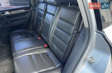 Позашляховик / Кросовер Volkswagen Touareg 2005 в 