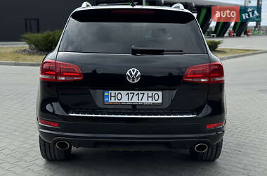 Внедорожник / Кроссовер Volkswagen Touareg 2013 в 