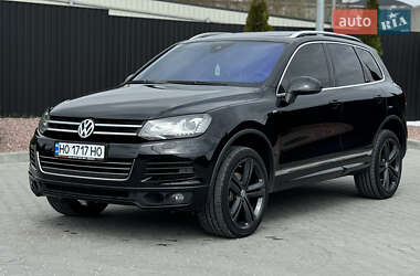 Внедорожник / Кроссовер Volkswagen Touareg 2013 в 