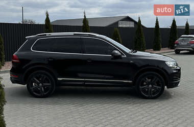 Внедорожник / Кроссовер Volkswagen Touareg 2013 в 