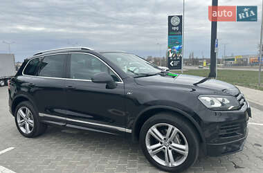 Внедорожник / Кроссовер Volkswagen Touareg 2014 в 