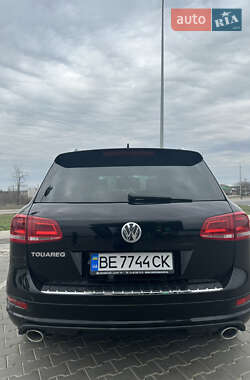 Внедорожник / Кроссовер Volkswagen Touareg 2014 в 
