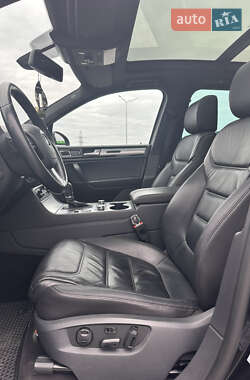 Внедорожник / Кроссовер Volkswagen Touareg 2014 в 