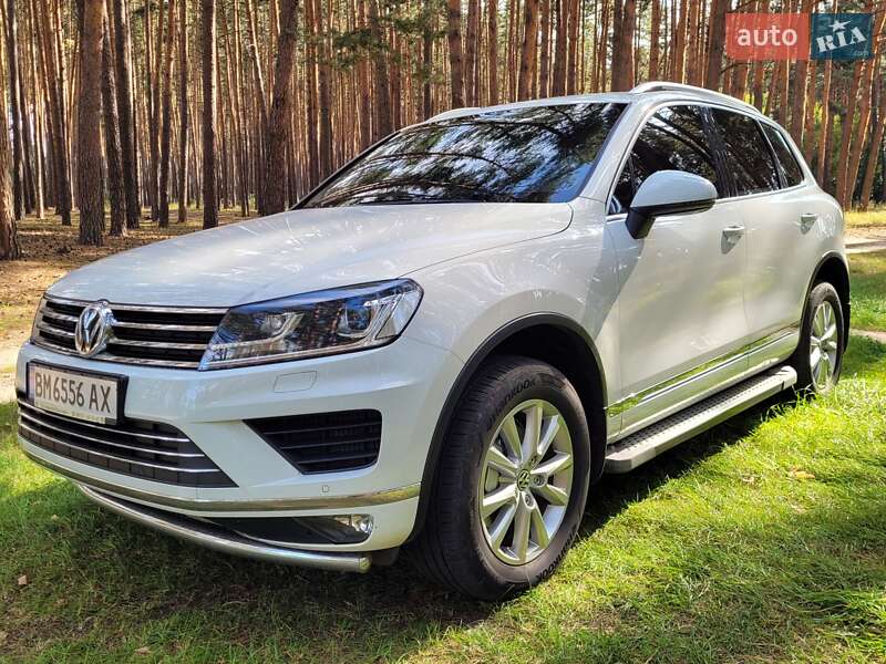 Внедорожник / Кроссовер Volkswagen Touareg 2017 в Полтаве