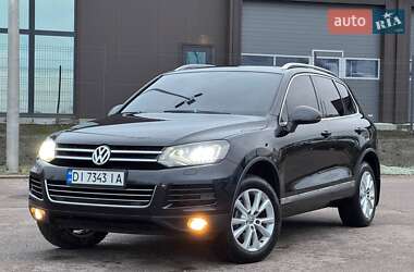 Позашляховик / Кросовер Volkswagen Touareg 2012 в 