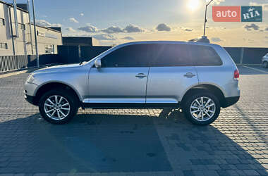 Позашляховик / Кросовер Volkswagen Touareg 2006 в 