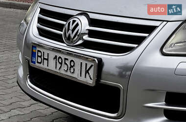 Позашляховик / Кросовер Volkswagen Touareg 2008 в 