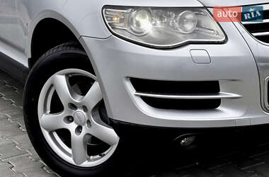 Позашляховик / Кросовер Volkswagen Touareg 2008 в 
